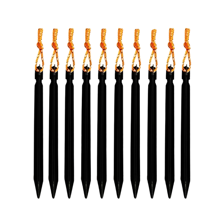 tentharingen en grondpinnen in het zwart